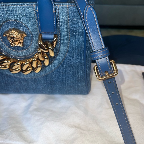 Authentic Rare Versace La Medusa Chain Embellished Leather trimmed Denim Tote 💙 - Picture 14 of 16